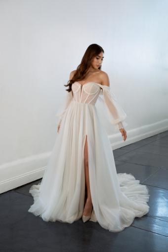 Martina Liana Style #Leisl #2 (IVRM-PL) Ivory Tulle & Royal Organza ov Rum Gown w PLN Tulle Plunge thumbnail